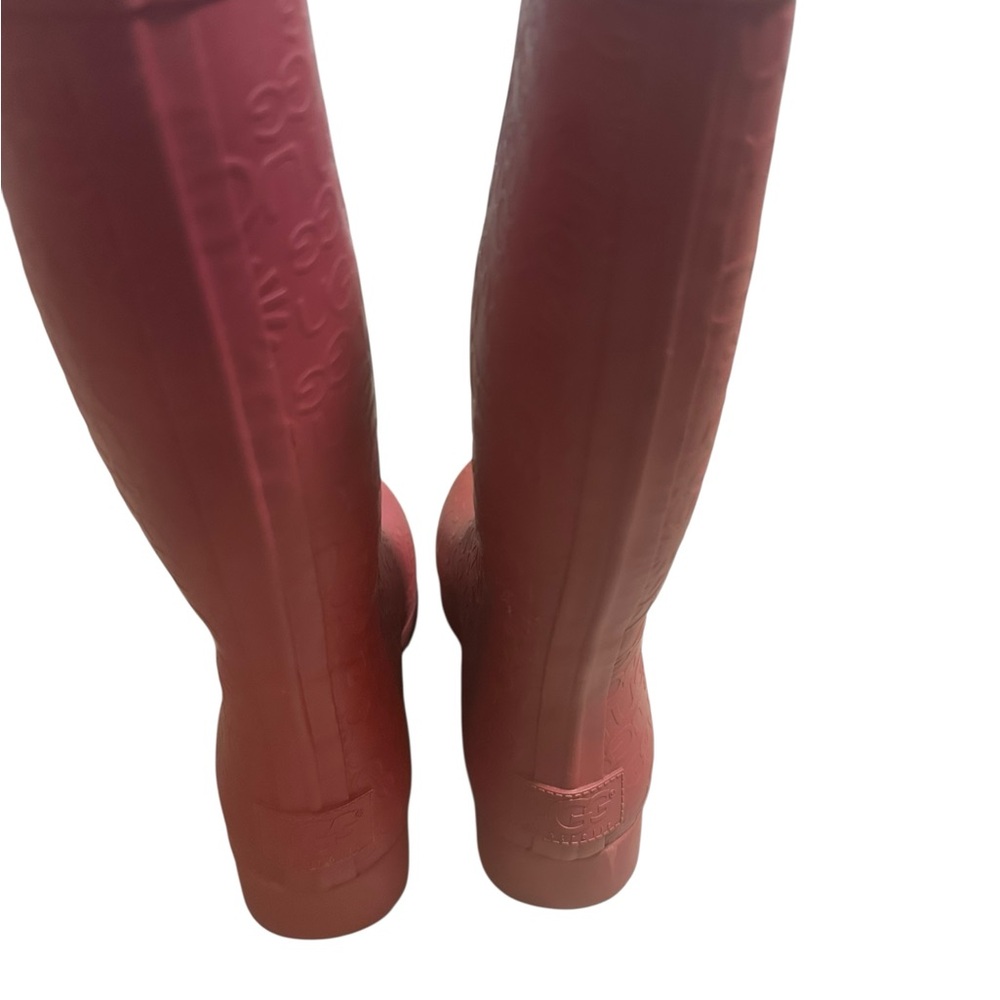 UGG Red Boots Waterproof Ribber Spellout Print Size 6 - Picture 4 of 8